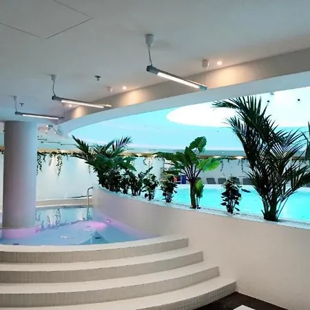 Hanza Tower Gold - 24 Jacuzzi & Sauna & Pool Daire Szczecin
