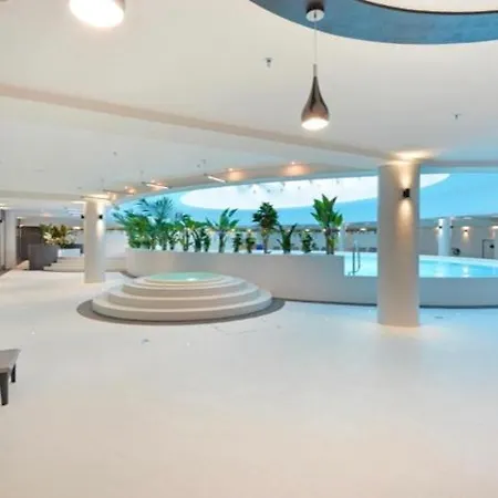 Hanza Tower Gold - 24 Jacuzzi & Sauna & Pool Stettino