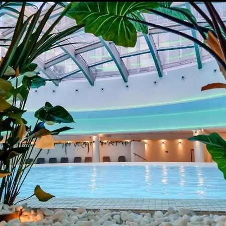 Hanza Tower Gold - 24 Jacuzzi & Sauna & Pool Stettino